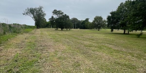 Kmv Lawn Care Llc (10)